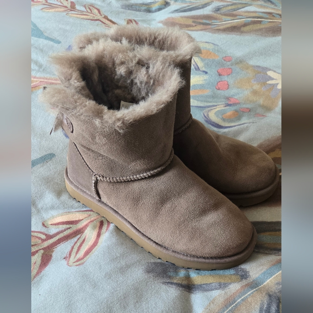 UGG Bailey Bow